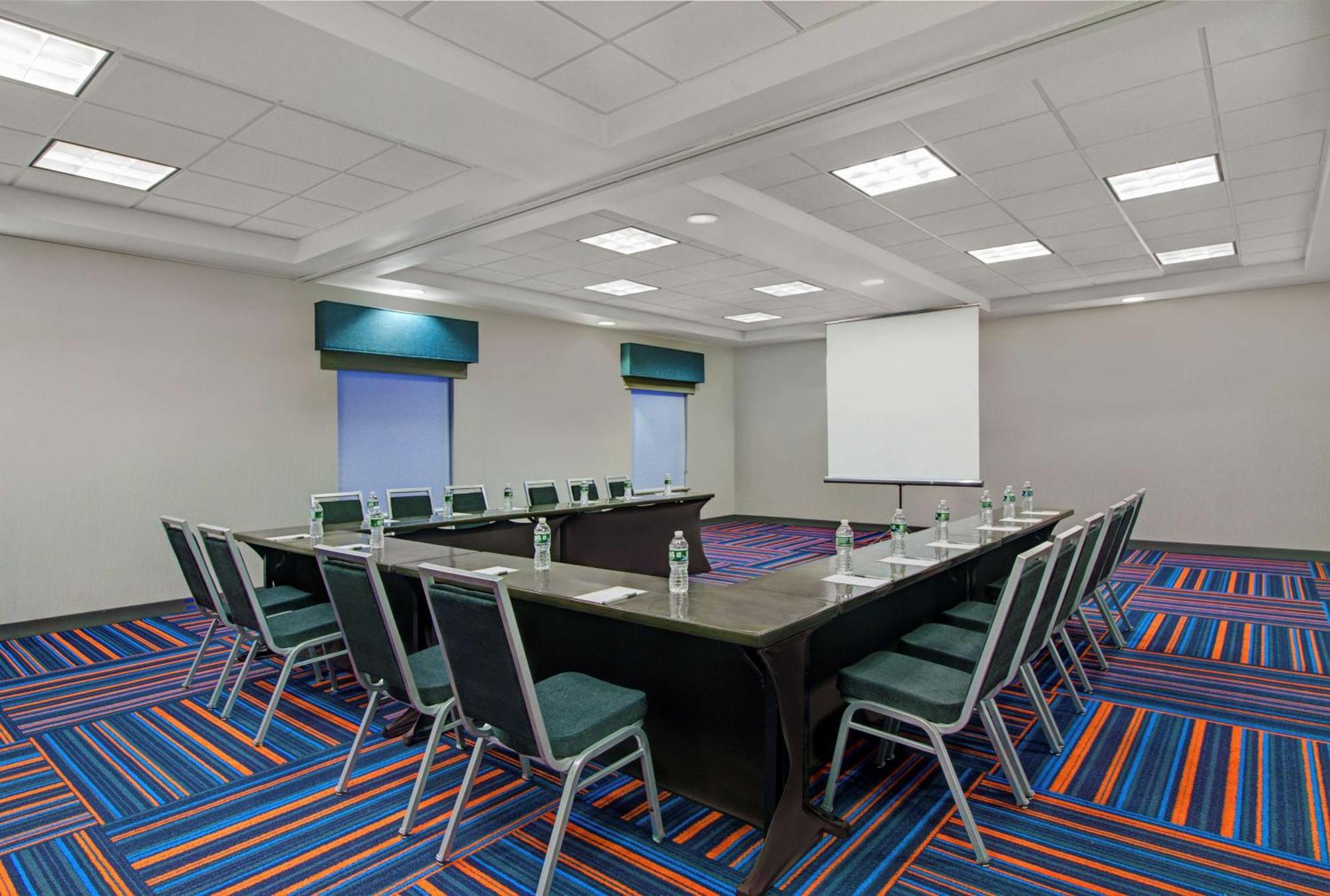 Hampton Inn & Suites By Hilton Syracuse Dewitt East Syracuse Extérieur photo