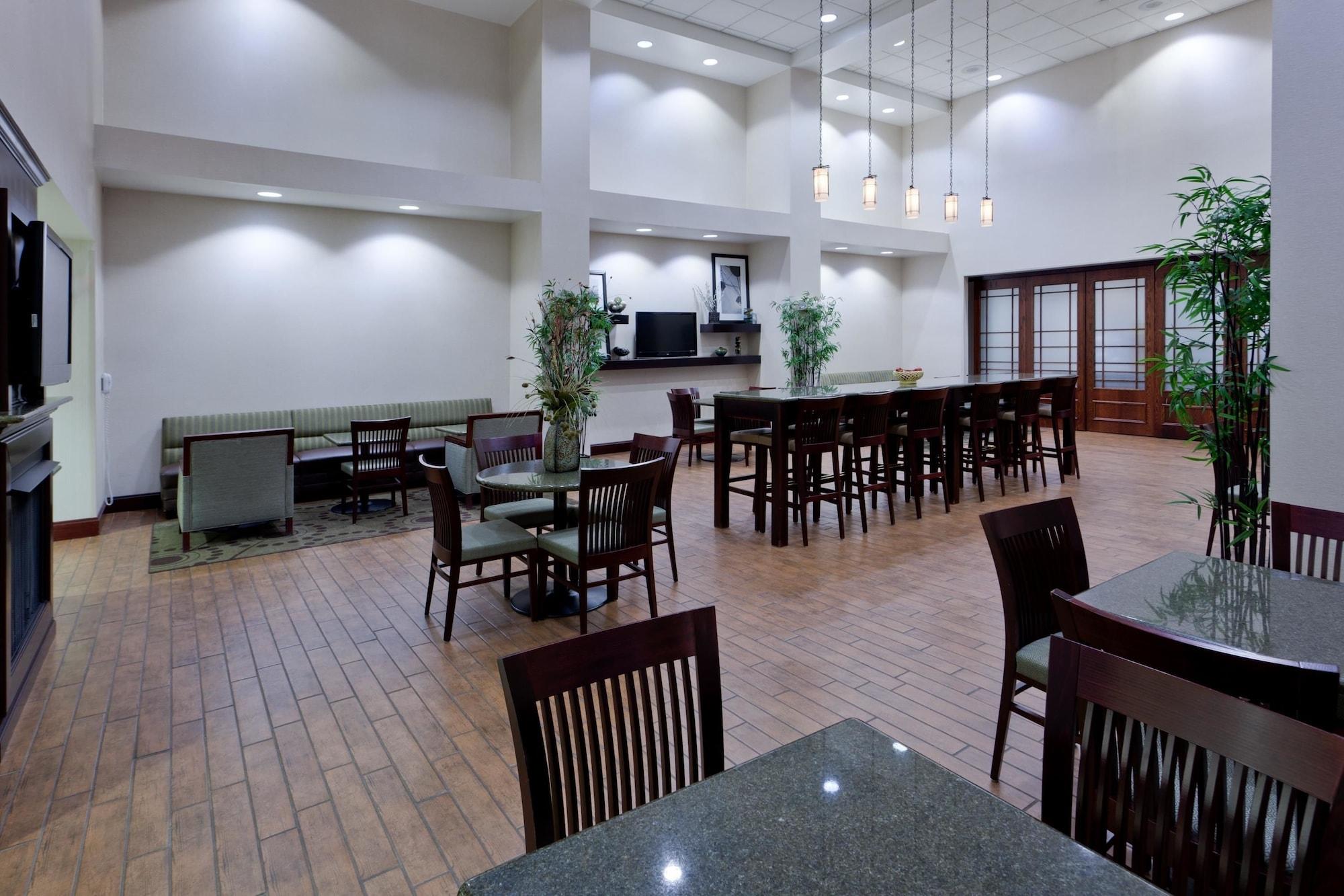 Hampton Inn & Suites By Hilton Syracuse Dewitt East Syracuse Extérieur photo