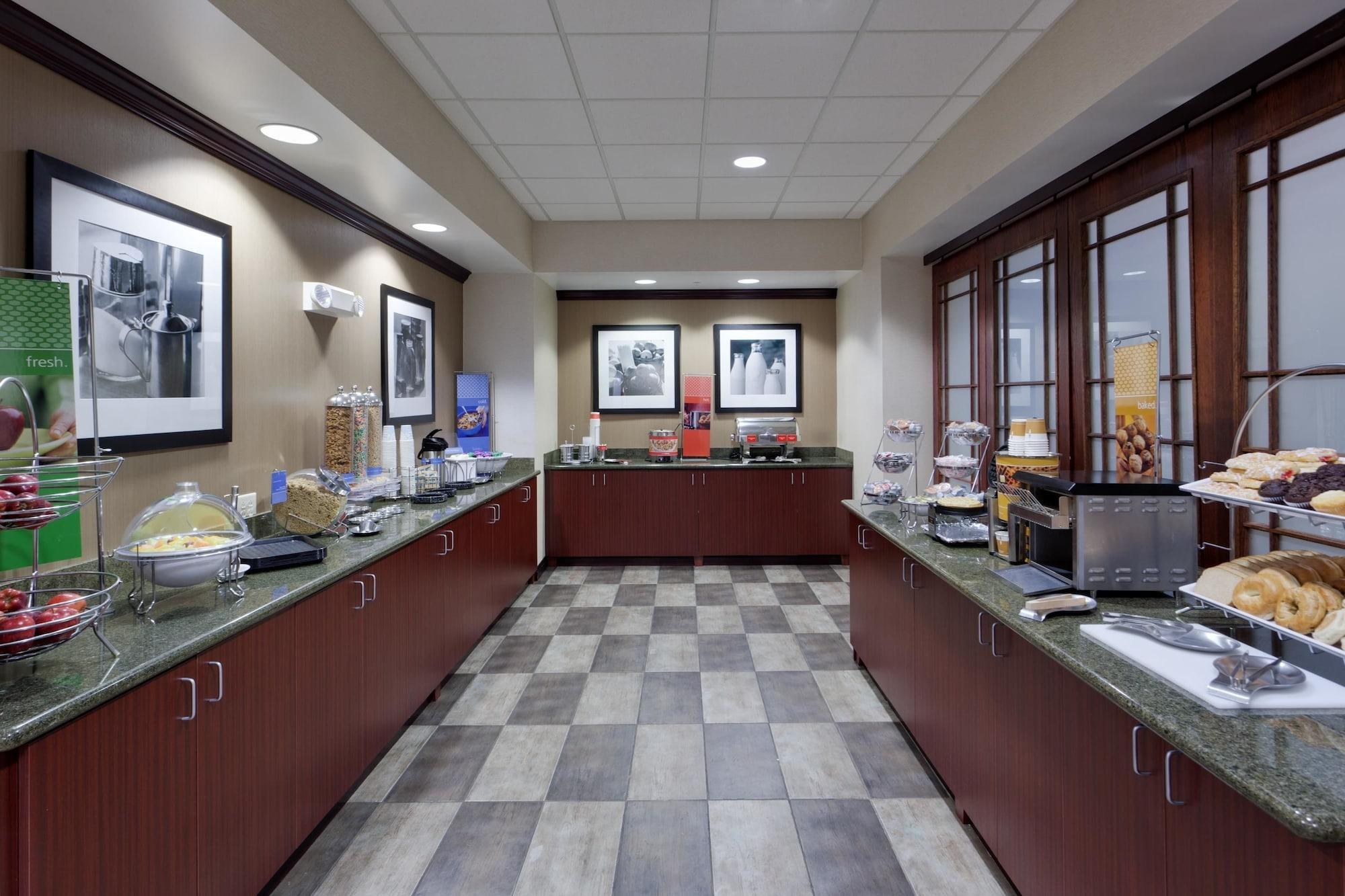 Hampton Inn & Suites By Hilton Syracuse Dewitt East Syracuse Extérieur photo